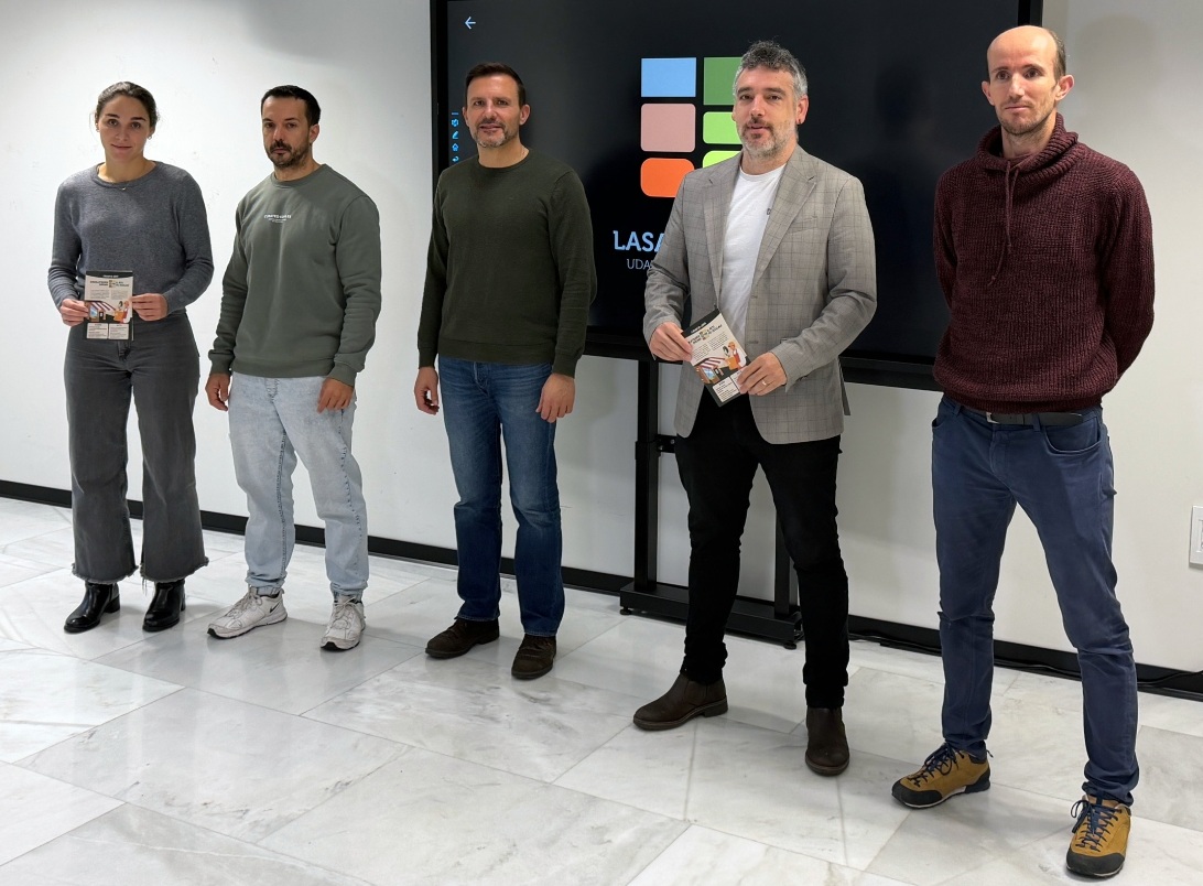 Lasarte-Oria refuerza la recogida del cartón comercial con una campaña dirigida a comercios y hostelería. A partir de diciembre, habrá un servicio de recogida directa de cartón en los establecimientos comerciales y hosteleros.