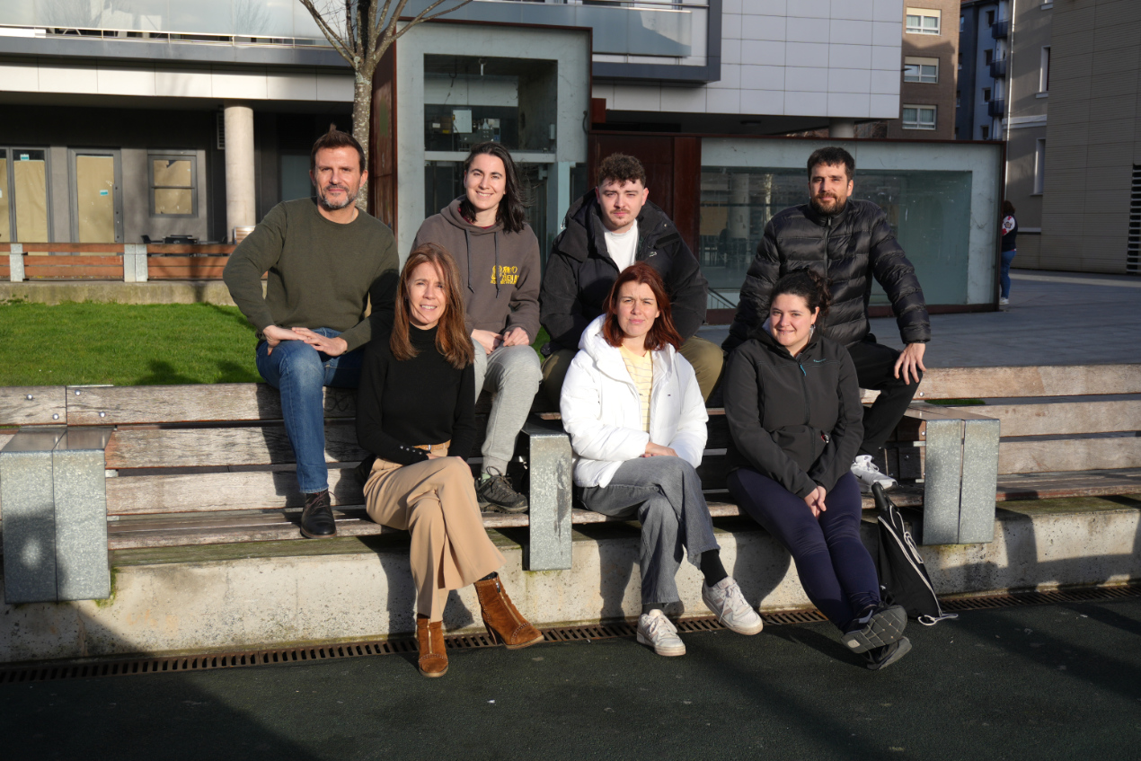 BEAT EROAK: talleres de rap y competición intermunicipal para jóvenes en Buruntzaldea. Talleres de rap para jóvenes de 11 a 16 años. Proyecto participativo que se desarrollará en todos los municipios. Premio: grabación de un videoclip profesional.