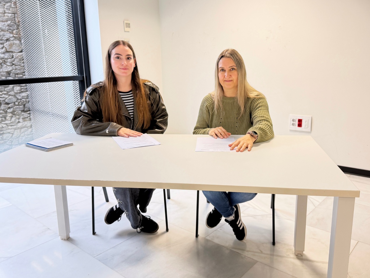 Lasarte-Oria impulsa una formación para mejorar el bienestar laboral desde la responsabilidad personal. El curso, organizado en colaboración con la Mancomunidad Beterri-Buruntza, se desarrollará los días 8, 11 y 15 de junio en el Aula Antonio Mercero.