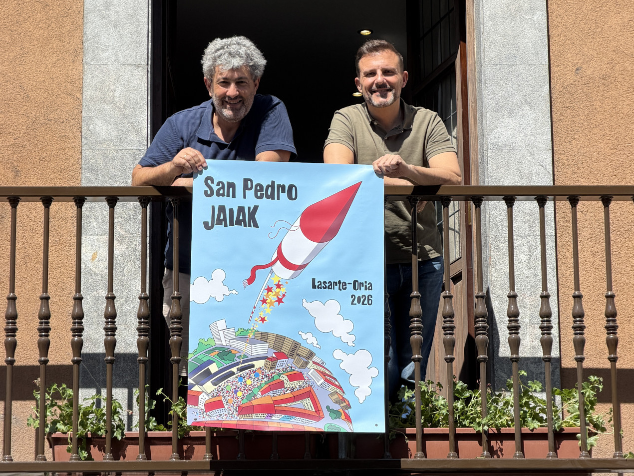 Cruz Roja Lasarte-Oria será la entidad homenajeada en las fiestas de San Pedro. “Intxisu txupinazo”, de Jesús García Vivar, pondrá imagen a las fiestas de este año.