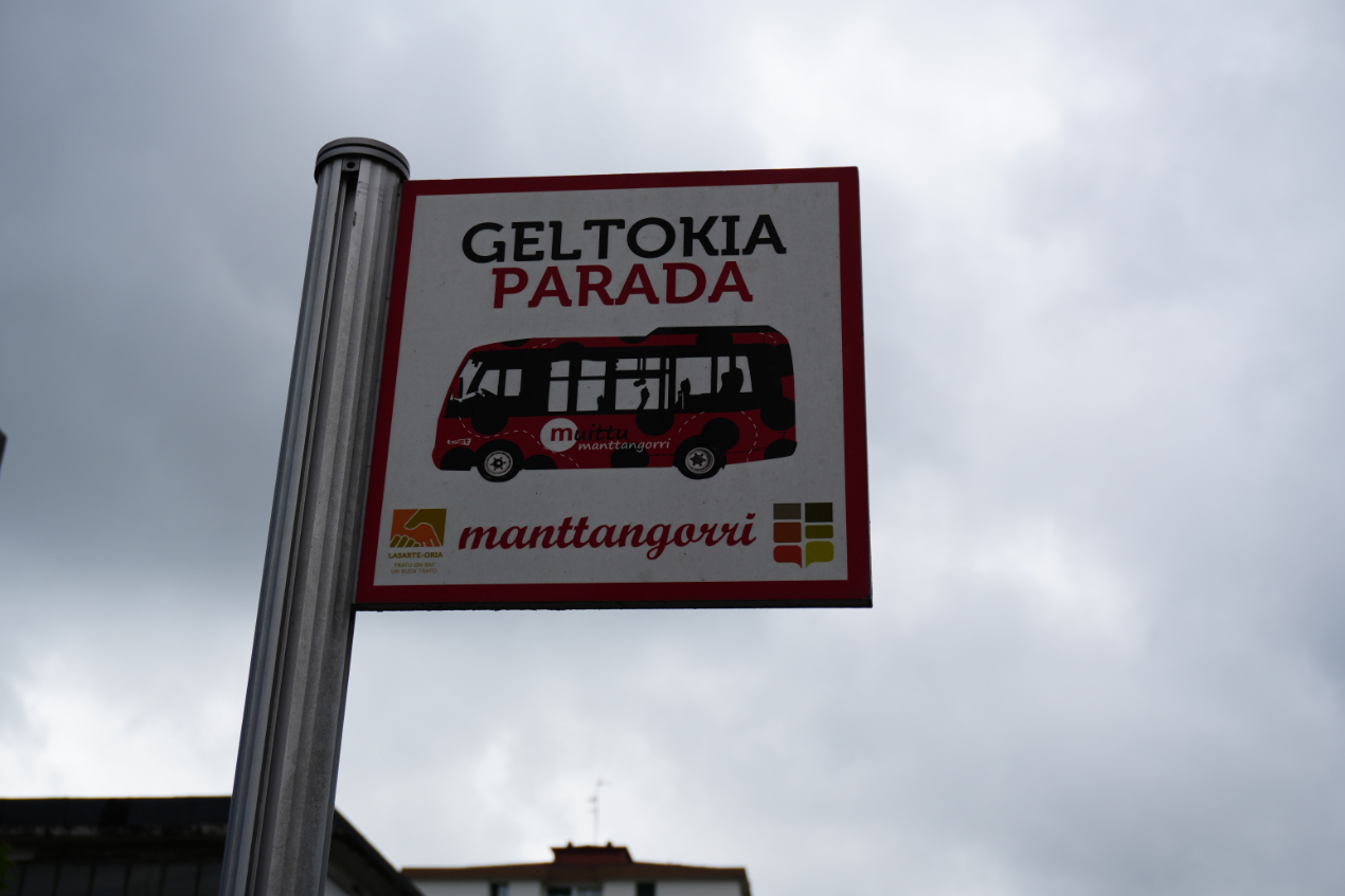 Lasarte-Oriak gaueko tarifa kenduko du Manttangorri autobus urbanoaren zerbitzu berezietan. Neurriak Gipuzkoako Foru Aldundiak Lurraldebusen sarerako hartutako erabakira egokitzen ditu udal zerbitzuaren tarifak, eta gaueko hurrengo zerbitzu berezietan sartuko da indarrean