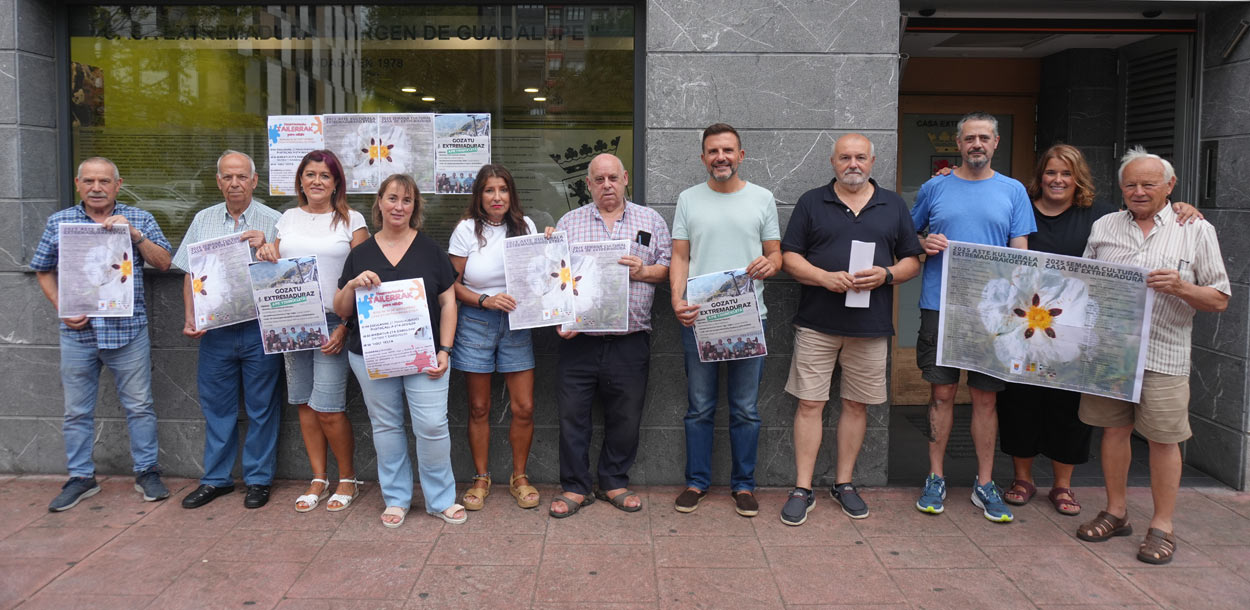 Presentada la Semana cultural Casa de Extremadura 2025. La Casa de Extremadura, coincidiendo con el día de la Virgen de Guadalupe, organiza estos eventos durante una semana.